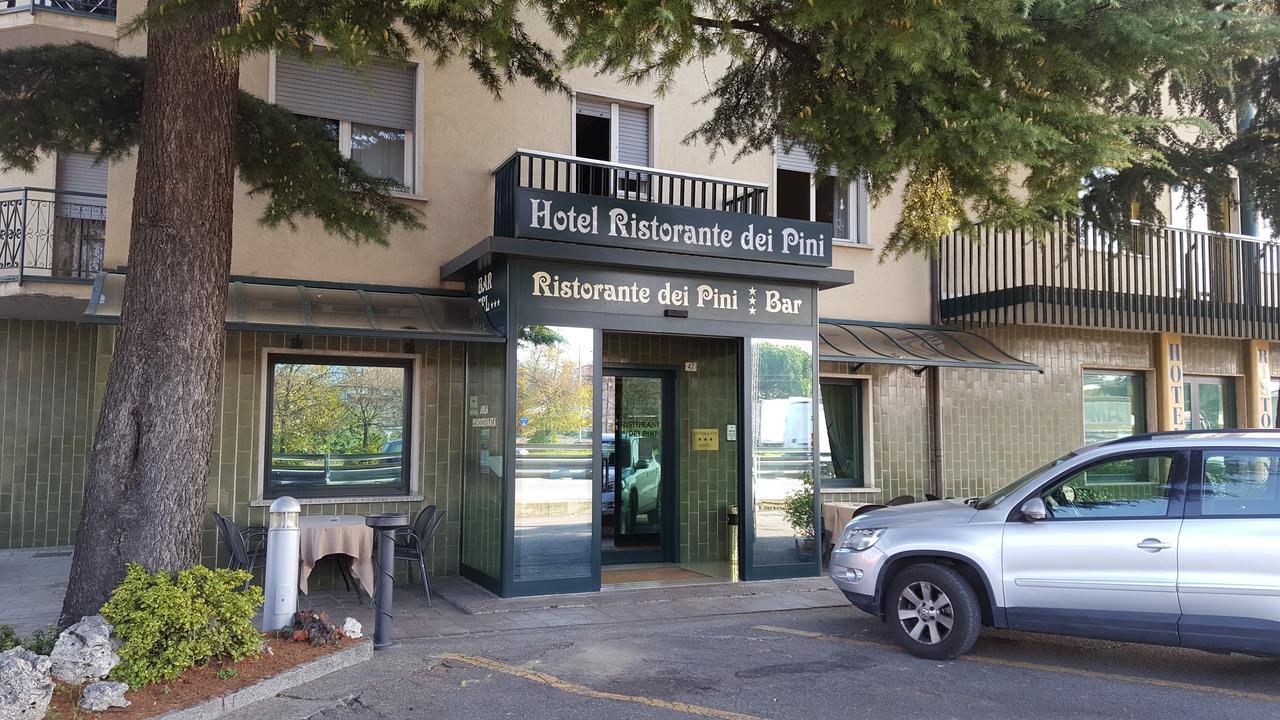 Hotel Dei Pini Medolago Exterior photo